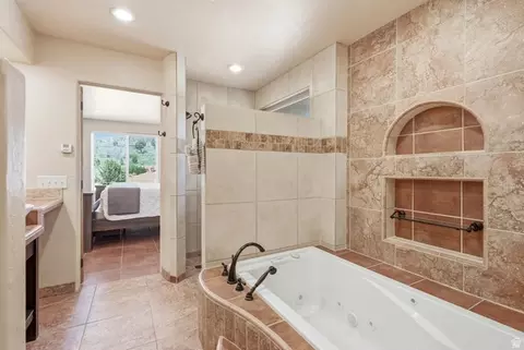 Bath - 75 N 200 E, Alton, UT 84710 photo 4 of 8