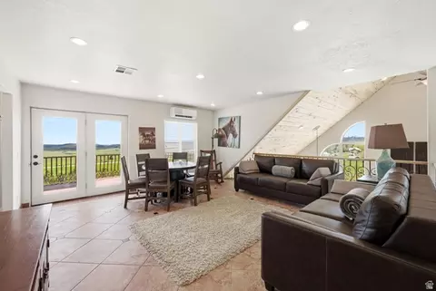 Living - 75 N 200 E, Alton, UT 84710 photo 6 of 10