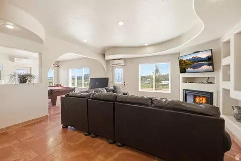 Living - 75 N 200 E, Alton, UT 84710 photo 8 of 10