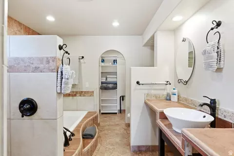 Bath - 75 N 200 E, Alton, UT 84710 photo 2 of 8