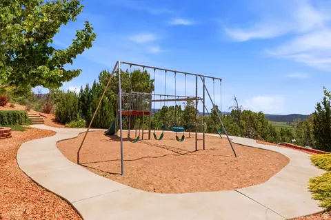 View/Area - 75 N 200 E, Alton, UT 84710 photo 7 of 7
