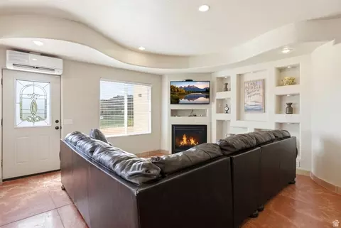 Living - 75 N 200 E, Alton, UT 84710 photo 9 of 10