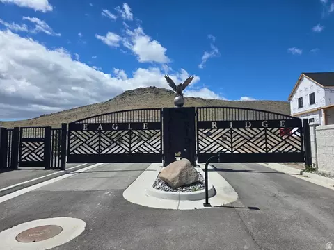 9633 N Eagle Cv, Eagle Mountain, UT 84005