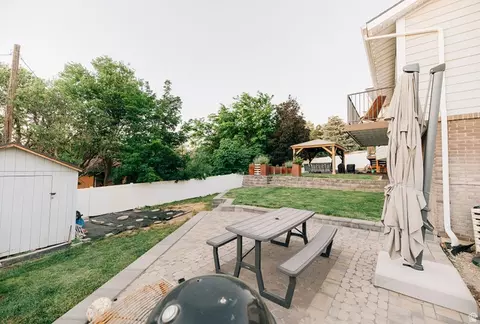 Exterior - 441 E Chelsea Dr S, Bountiful, UT 84010 photo 6 of 8