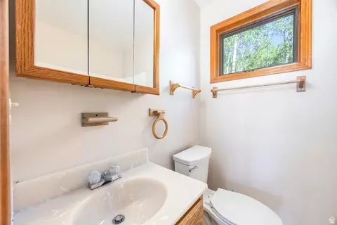 Bath - 8859 Sage Run Rd, Kamas, UT 84036 photo 2 of 2