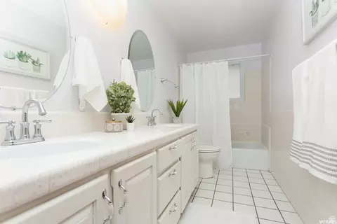 Bath - 386 E 2100 S, Bountiful, UT 84010 photo 1 of 3