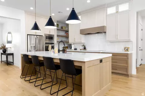 Kitchen - 2871 E Rill Dr, Washington, UT 84780 photo 2 of 3