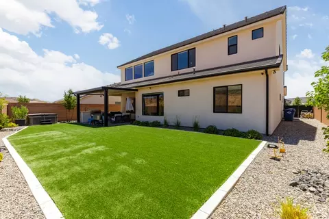 Exterior - 2871 E Rill Dr, Washington, UT 84780 photo 8 of 8