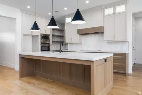 Kitchen - 2871 E Rill Dr, Washington, UT 84780 photo 2 of 3
