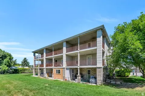Exterior - 440 E 400 S, American Fork, UT 84003 photo 6 of 9