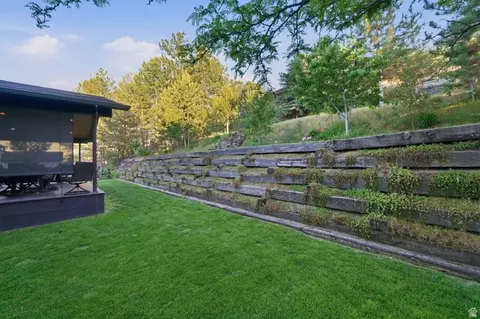 Exterior - 1682 E Julho St, Sandy, UT 84093 photo 10 of 22