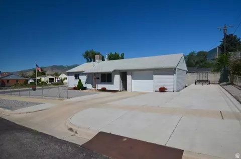 73 S Broadway St, Tooele, UT 84074
