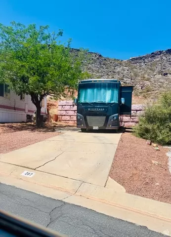 840 N Twin Lakes Dr #207, Saint George, UT 84770