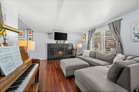 Living - 1859 E 4650 S, Holladay, UT 84117 photo 2 of 2