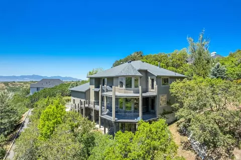 3207 E Canyon Oak Cir S, Sandy, UT 84092