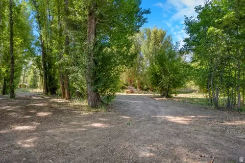 2302 N Big Bear Ln #2, Garden City, UT 84028