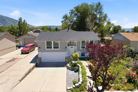 1174 Violet Dr, Sandy, UT 84094