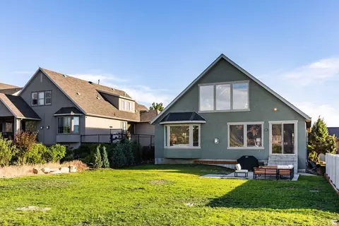 Exterior - 1929 E Rocklin Dr S, Sandy, UT 84092 photo 5 of 6
