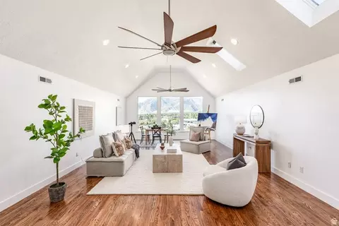 1929 E Rocklin Dr S, Sandy, UT 84092