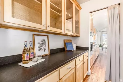 Kitchen - 1929 E Rocklin Dr S, Sandy, UT 84092 photo 6 of 7