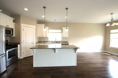 Kitchen - 731 S 45 E, Vineyard, UT 84059 photo 3 of 5