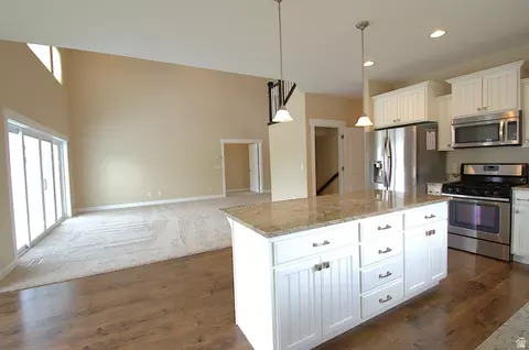 Living - 731 S 45 E, Vineyard, UT 84059 photo 5 of 10