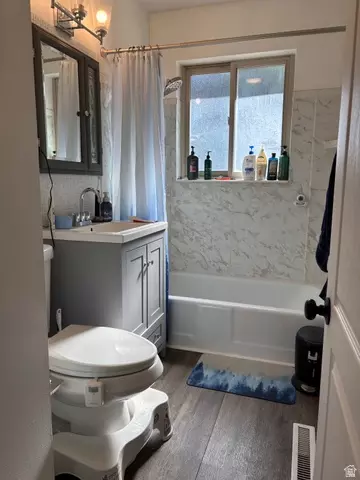 Bath - 580 Simoron Dr, Ogden, UT 84405 photo 1 of 1