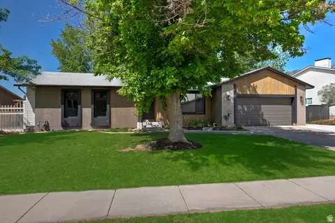1797 E Ski View Dr, Sandy, UT 84092