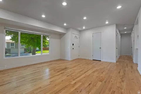 Living - 1797 E Ski View Dr, Sandy, UT 84092 photo 3 of 4