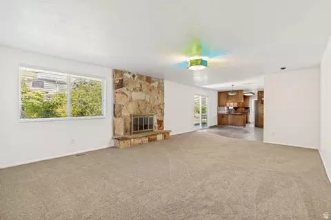 Living - 1602 Nicklaus Cir, Sandy, UT 84092 photo 1 of 8