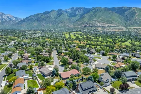 View/Area - 1602 Nicklaus Cir, Sandy, UT 84092 photo 2 of 3