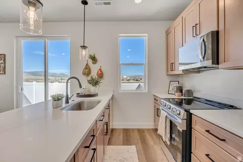 Kitchen - 628 E Garden Grove Way #340, Eagle Mountain, UT 84005 photo 2 of 3
