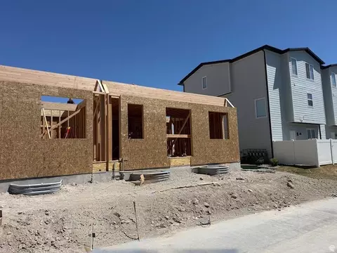 Exterior - 628 E Garden Grove Way #340, Eagle Mountain, UT 84005 photo 3 of 7
