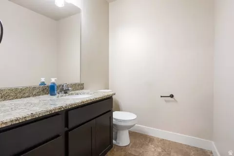 Bath - 467 E Rue De Paris, Vineyard, UT 84059 photo 2 of 4