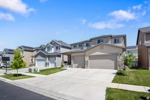 Exterior - 467 E Rue De Paris, Vineyard, UT 84059 photo 4 of 4