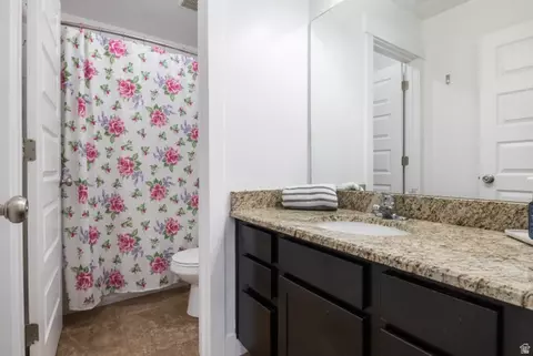 Bath - 467 E Rue De Paris, Vineyard, UT 84059 photo 3 of 4