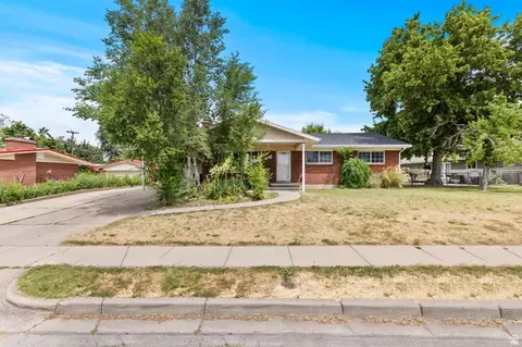 897 Elm St, Layton, UT 84041