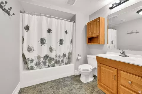 Bath - 4792 Glasmann Way, South Ogden, UT 84403 photo 5 of 5
