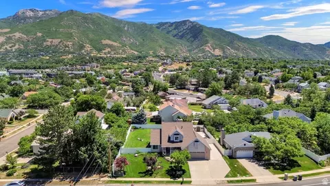 View/Area - 4792 Glasmann Way, South Ogden, UT 84403 photo 3 of 13