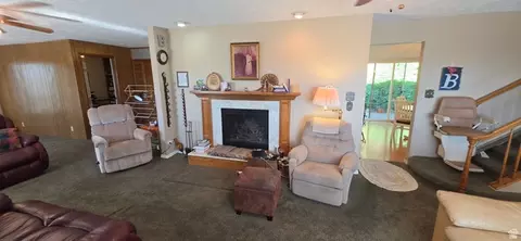 Living - 1398 N Oakridge Dr, Centerville, UT 84014 photo 3 of 3