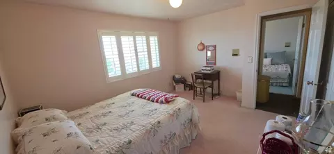 Bedroom - 1398 N Oakridge Dr, Centerville, UT 84014 photo 5 of 7