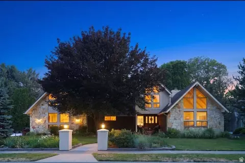12144 S Mountain Shadow Rd E, Sandy, UT 84092