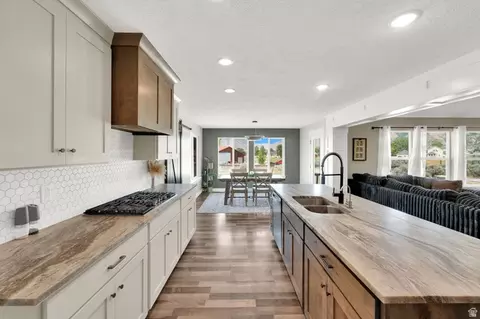 Kitchen - 2885 E 330 N, Spanish Fork, UT 84660 photo 3 of 9