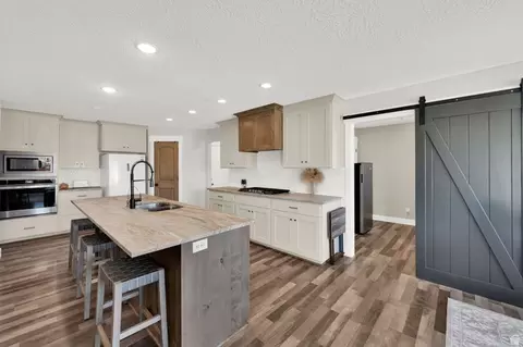 Kitchen - 2885 E 330 N, Spanish Fork, UT 84660 photo 5 of 9