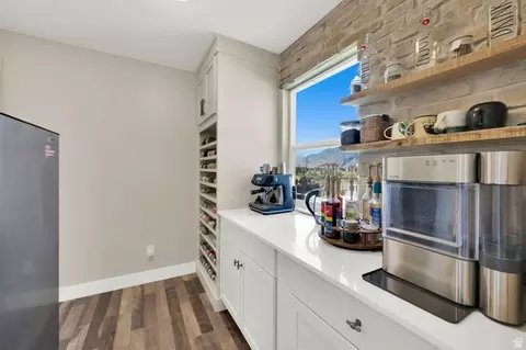 Kitchen - 2885 E 330 N, Spanish Fork, UT 84660 photo 7 of 9