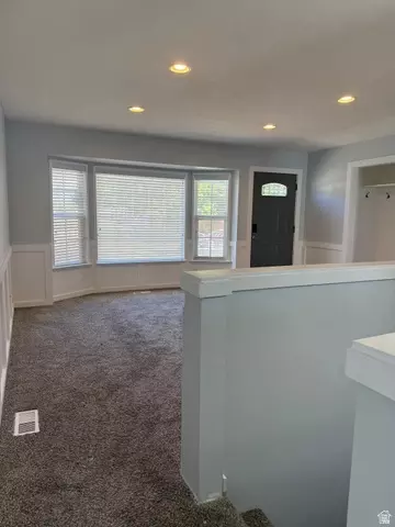 Living - 9892 S Roseboro Rd E, Sandy, UT 84092 photo 2 of 3