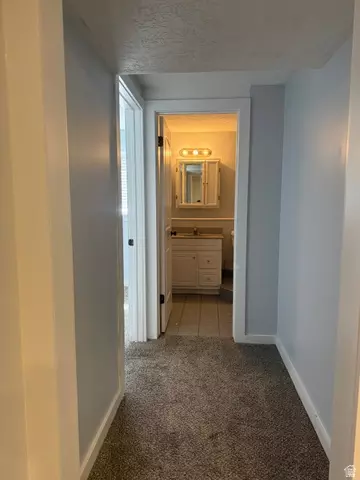 Entry Way - 9892 S Roseboro Rd E, Sandy, UT 84092 photo 8 of 10