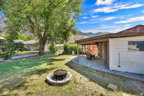 Exterior - 751 N Robins Ave E, Ogden, UT 84404 photo 4 of 5