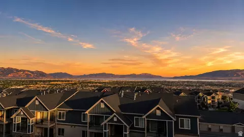 1027 W Seasons View Ct, Lehi, UT 84043