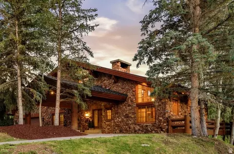 242 Golden Eagle Dr #AF-21, Deer Valley, UT 84060